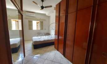 Imagem 6: Casa 3 dormitórios sendo 1 tipo apto, 2 com armários embutidos, Varanda gourmet, cozinha