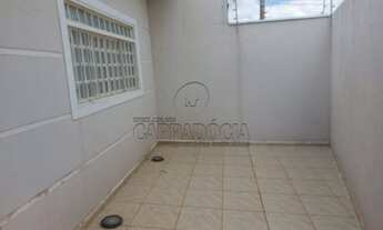 Imagem 3: Casa 3 dormitórios sendo 1 tipo apto, 2 com armários embutidos, Varanda gourmet, cozinha