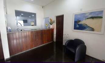 Imagem 4: Casa comercial com 7 salas, recepção, 3 banheiros, refeitório e 4 vagas de garagem. Locali