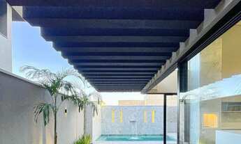 Imagem: Luxuosa casa em condomínio à venda em