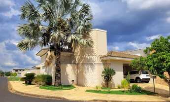 Imagem: Residência de luxo no Cond. Jardim Botânico