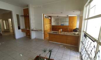 Imagem 3: Casa comercial para locação no Centro de São José do Rio Preto-SP: 10 salas, 5 banheiros