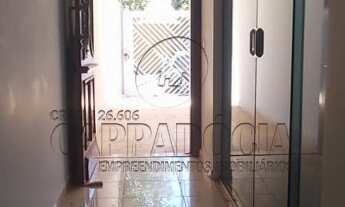 Imagem 2: Espaçosa casa com 4 quartos e 2 suítes no Jd. Bosque das Vivendas - SJ Rio Preto-SP - 250m