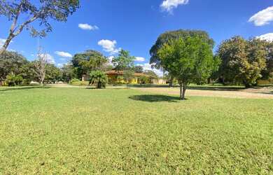 Imagem 3: Lote no Park Way 2500m² regularizado!! Condomínio fechado!