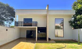 Imagem: Casa Moderna com 3 suítes na Rua 8 de Vicente