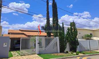 Imagem: CASA COM 04 SUÍTES SENDO 03 COM ARMÁRIOS