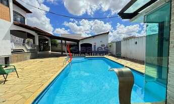 Imagem: CASA COM 04 QUARTOS SENDO 01 SUÍTE COM