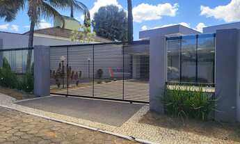 Imagem 2: CASA MODERNA ESCRITURADA, 800M², 04 SUITES SENDO 1 COM CLOSET, LAVABO, PE DIREITO DUPLO, A