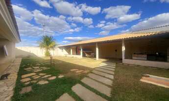 Imagem 5: EXCELENTE CASA COM 04 QUARTO SENDO 1 SUITE COM CLOSET,800M²,NA LAJE, COZINHA COM ARMÁRIOS