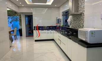 Imagem 2: Excelente imóvel em Vicente Pires com 800 m², sala com dois ambientes, 3 quartos (2 suítes