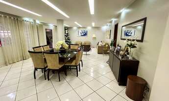 Imagem 4: CASA COM 08 QUARTOS, 02 SUÍTES SENDO 1 COM CLOSET, 832M²,FINO ACABAMENTO, ÁREA VERDE, PISC