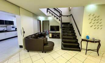 Imagem 6: CASA COM 08 QUARTOS, 02 SUÍTES SENDO 1 COM CLOSET, 832M²,FINO ACABAMENTO, ÁREA VERDE, PISC