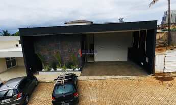 Imagem 2: CASA MODERNA ESCRITURADA COM 3 SUÍTES , FINO ACABAMENTO, SALA PÉ DIREITO DUPLO, LOTE 200M²