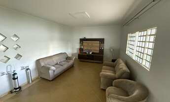 Imagem 4: EXCELENTE CASA COM 3 QUARTOS COM SUÍTE E LOTE DE 800M²