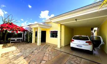 Imagem: EXCELENTE CASA COM 3 SUÍTES, 400m², JACUZZI