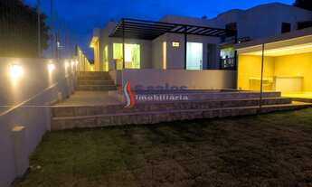 Imagem: 3 dormitórios, 1 suítes, 4 banheiro, 4