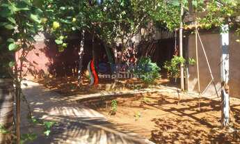 Imagem: 2 dormitórios, 2 banheiro, 8 vagas na garagem