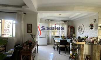 Imagem 2: 3 dormitórios, 1 suítes, 4 banheiro, 200M² de Área Construída