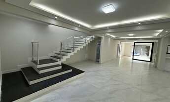 Imagem 4: 5 dormitórios, 4 suíte, 8 banheiro, 7 vagas na garagem, 550M² de Área Construída