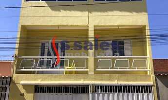 Imagem: Sobrado em Arniqueiras - 3 quartos - Salão