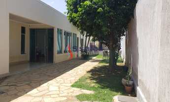 Imagem: 02 Casas em lote de - Condomínio - Jockey