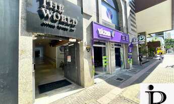 Imagem 2: Excelente oportunidade de investir em sala comercial no centro de Curitiba. Andar alto, co