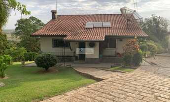 Imagem 5: Chácara a venda com 2.760m² de terreno e 391m² de área construída, com 03 suítes, cozinha