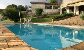 Imagem 1: Chácara a venda com 2.760m² de terreno e 391m² de área construída, com 03 suítes, cozinha