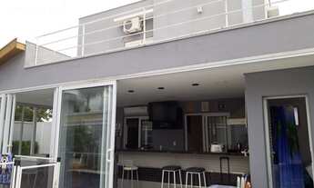 Imagem 5: Casa à venda no Condomínio Parque do Varvito com 250m² de construção e 290m² de área total