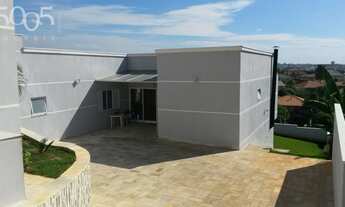 Imagem 3: Casa à venda no Condomínio Campos Santo António com 814m² de área total e 600m² de constru