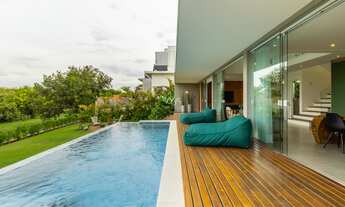 Imagem: Casa pé no lago em condomínio à venda