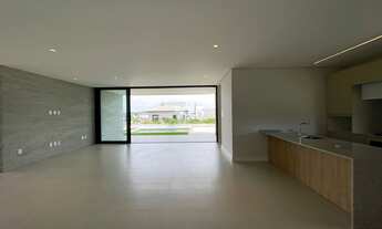 Imagem 5: Imóvel à venda no condomínio Villas do Golf, com 362m² de área construída e 500m² de terre