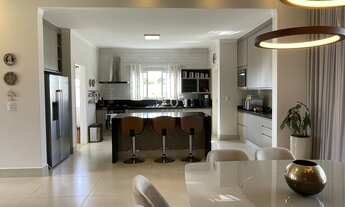 Imagem 6: Casa à venda no condomínio Xapada em Itu com 4 suítes, acabamentos de primeira e linda vis