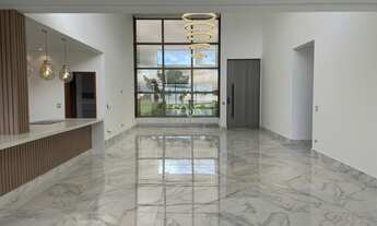 Imagem: Casa em condomínio térrea à venda, no