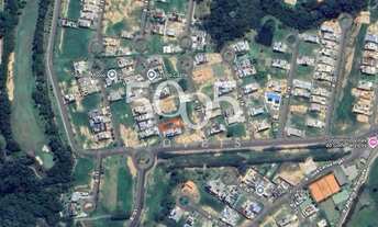 Imagem 3: Ótimo terreno em aclive com 503m2 de área total em rua tranquila do condomínio