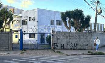 Imagem 2: Galpão industrial à venda com 1458,72m² de área construída em uma área total de 4313.10m²