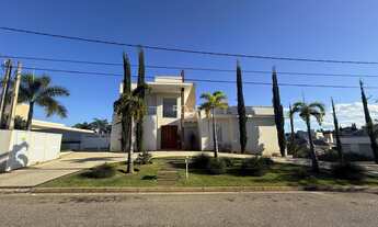 Imagem 2: Lindo sobrado à venda com 626m2 de construção e 1002m2 de terreno, com uma vista maravilho