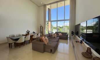 Imagem 7: Lindo sobrado à venda com 626m2 de construção e 1002m2 de terreno, com uma vista maravilho