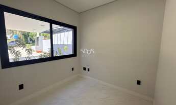 Imagem 6: Venha conhecer esse incrível imóvel com 5 suítes, 3 vagas cobertas e 2 sistemas de lazer i