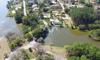 Imagem 6: Casa à venda no Cond. Fazenda Vila Real, com 3.270m², perfeita para retrofit