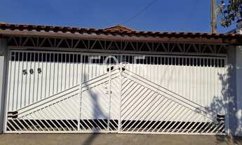 Imagem 2: Casa térrea à venda no Bairro São Luiz, com 137m² e 3 quartos