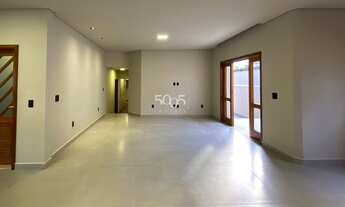 Imagem 6: Casa à venda no Condomínio Jardim Theodora, com 310m² e 5 suítes