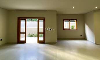 Imagem 7: Casa à venda no Condomínio Jardim Theodora, com 310m² e 5 suítes