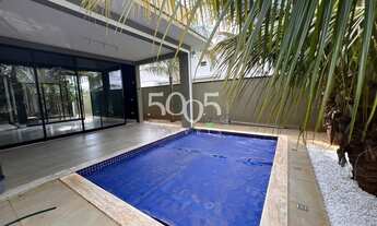 Imagem 4: Casa no condomínio Saint Paul para alugar com 03 suítes, piscina, quintal