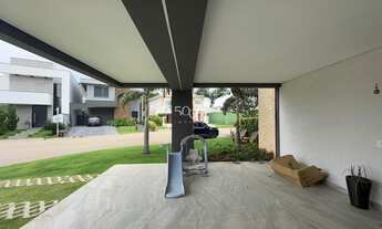 Imagem 3: Casa à venda no condomínio Vila dos Manacás com 295m2 de construção, sendo 374m2 de terren