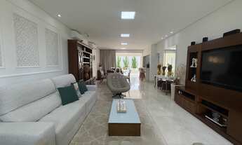 Imagem 7: Casa à venda no condomínio Saint Paul com 4 suítes, 276m² de área construída e 360m² de ár