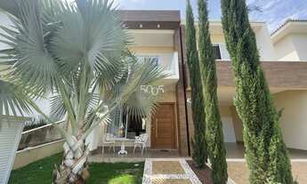 Imagem 4: Casa à venda no condomínio Saint Paul com 4 suítes, 276m² de área construída e 360m² de ár