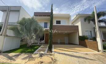 Imagem 2: Casa à venda no condomínio Saint Paul com 4 suítes, 276m² de área construída e 360m² de ár