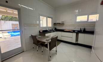 Imagem 7: Casa sobrado à venda no Condomínio Portal de Itu I com 330m² de área construída, 4 dormitó