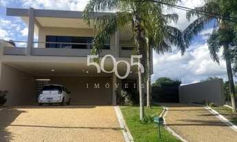 Imagem 2: Sobrado à venda no Condomínio Jardim Theodora com 313m² de construção e 3 suítes